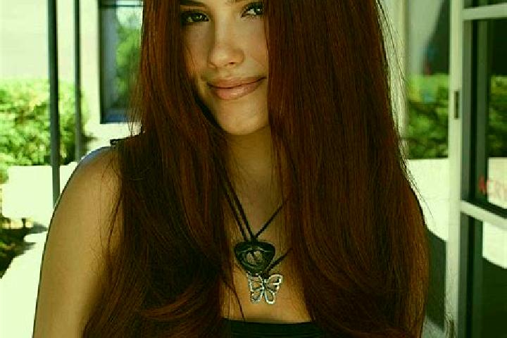 Chloe, 24, a auburn dark-eyed indian companion based in Kokhanovo. Offering Fetish, Roleplay, Massage. Available for incall and outcall, overnight bookings a...