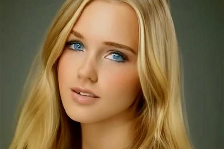 Chloe, 24, a blonde amber-eyed mediterranean companion based in Dumovec. Offering Deep French Kissing, Overnight, CIM. Available for incall and outcall, over...