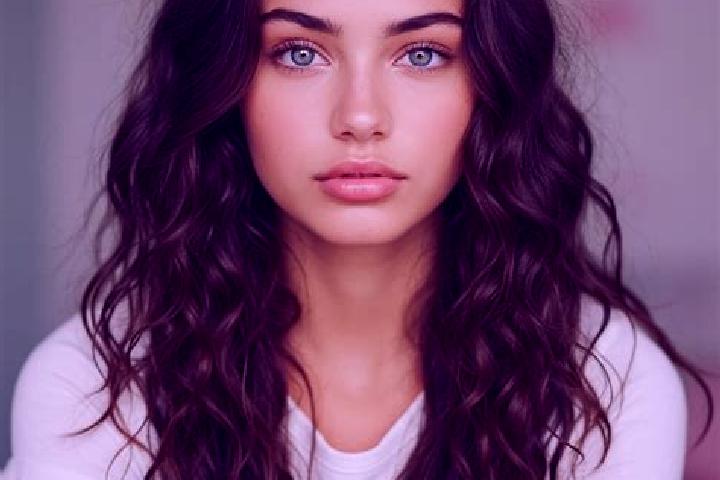 Chloe, 24, a brunette green-eyed mediterranean companion based in Usicayos. Offering Tantra, Erotic Massage, Dinner Date. Available for incall and outcall, d...