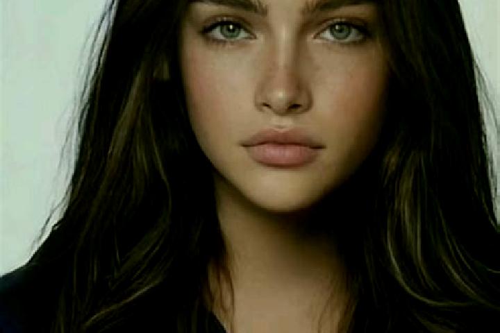 Chloe, 24, a brunette grey-eyed caucasian companion based in Oberentzen. Offering Fetish, OWO. Available for incall and outcall, day and evening dates.