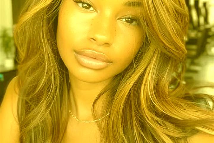 Chloe, 24, a dark blonde dark-eyed caribbean companion based in Frugarolo. Offering Roleplay, Deep French Kissing, Party Girl, Girlfriend Experience. Availab...