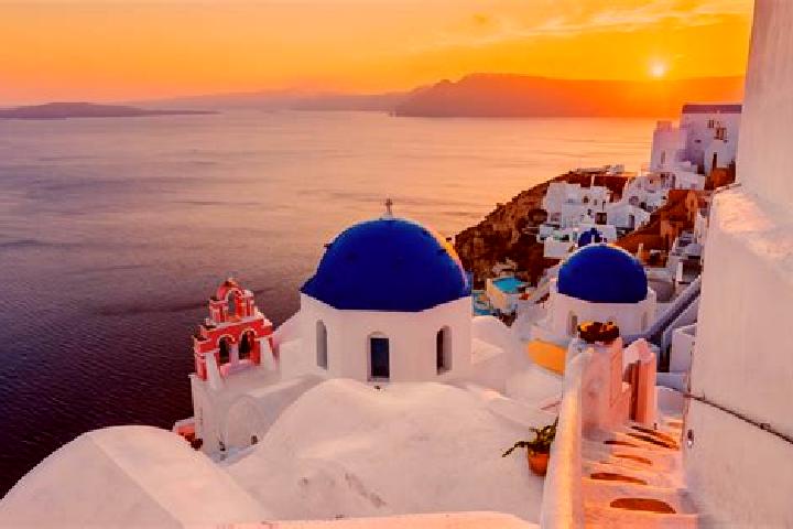 Chloe, 24 — Escort in Mikron Vathi, Greece