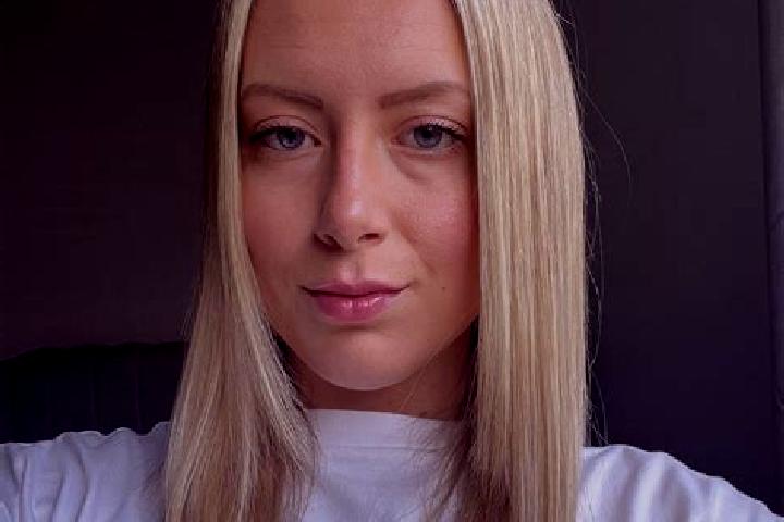 Chloe, 24 — Escort in Muirhead, United Kingdom
