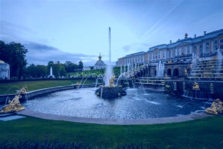 Chloe, 24 — Escort in Peterhof, Russia