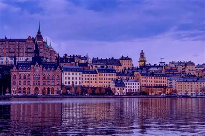Chloe, 24 — Escort in Piperskaerr, Sweden