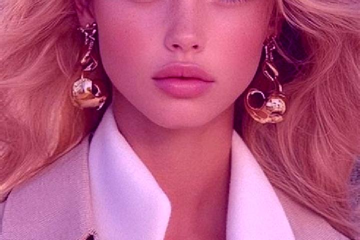 Chloe, 25, a blonde amber-eyed caribbean companion based in Arakawa. Offering Couples, Overnight, Duos, Deep French Kissing. Available for incall and outcall...