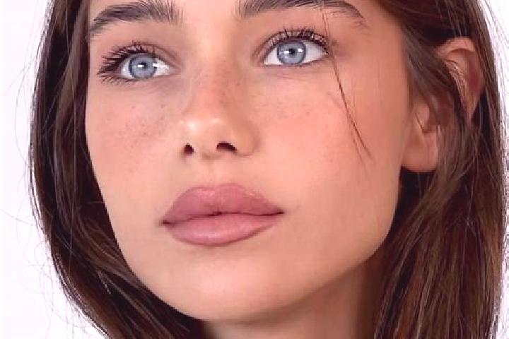 Chloe, 25, a brunette brown-eyed ebony companion based in Persunari. Offering Overnight, Dinner Date, OWO, GFE. Available for incall and outcall, day and eve...