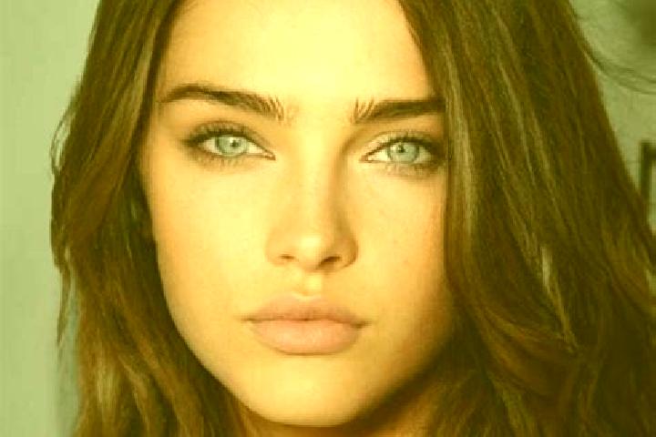 Chloe, 25, a brunette green-eyed mixed companion based in Bampton. Offering Girlfriend Experience, Prostate Massage, A-Level. Available for incall and outcal...