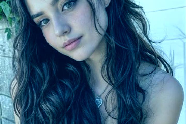 Chloe, 25, a brunette hazel-eyed middle eastern companion based in Okni. Offering Prostate Massage, Roleplay, Couples, Overnight, 69. Available for incall an...