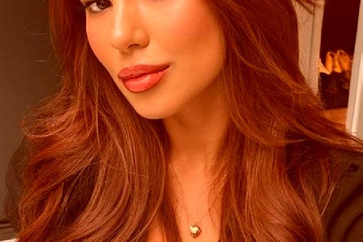 Chloe, 25, a chestnut brown-eyed latina companion based in OEregrund. Offering Travel Companion, Girlfriend Experience, Erotic Massage. Available for incall ...