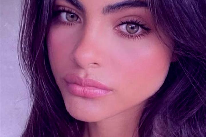 Chloe, 25, a chestnut hazel-eyed indian companion based in Liuchen. Offering Deep French Kissing, CIM, Erotic Massage, Domination, Couples. Available for inc...