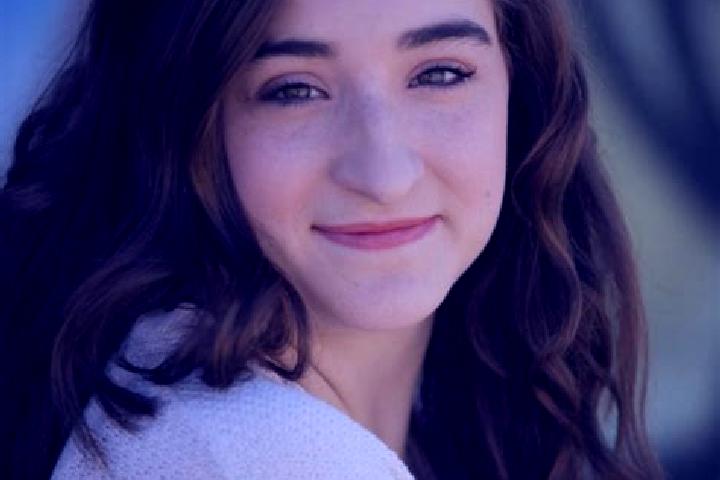 Chloe, 25 — Escort in Avilla, United States