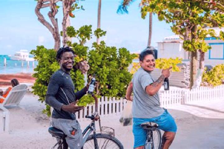 Chloe, 25 — Escort in Biscayne, Belize