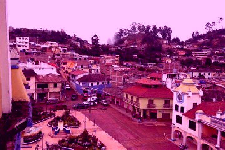 Chloe, 25 — Escort in Catacocha, Ecuador