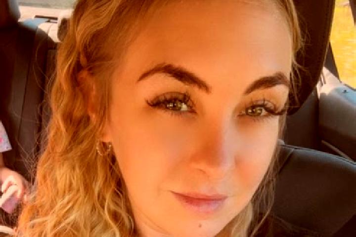 Chloe, 25 — Escort in Dunholme, United Kingdom