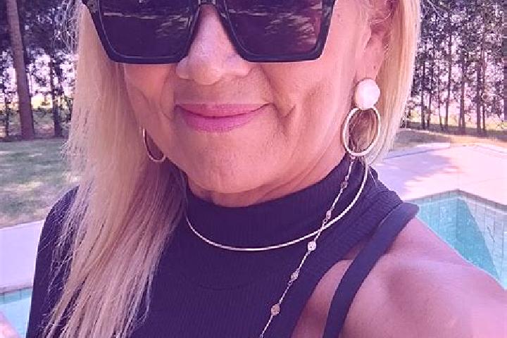 Chloe, 25 — Escort in Graca, Brazil