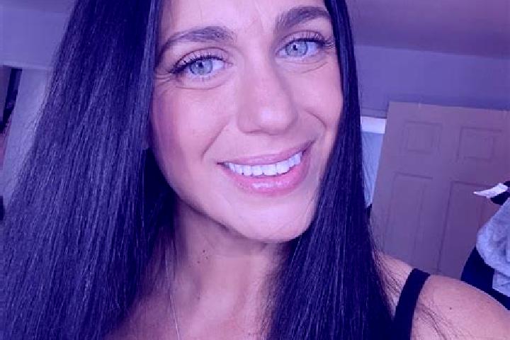 Chloe, 25 — Escort in Joubb Jannine, Lebanon