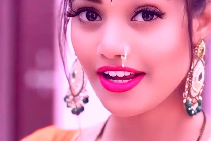 Chloe, 25 — Escort in Sheikhpura, India