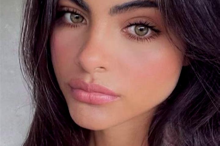 Chloe, 26, a black green-eyed indian companion based in Zhongchao. Offering 69, Duos, Erotic Massage, Couples. Available for incall and outcall, day and even...