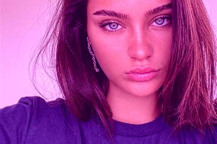 Chloe, 26, a brunette blue-eyed indian companion based in Kozlovice. Offering Fetish, Overnight. Available for incall and outcall, overnight bookings available.