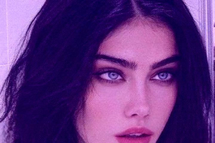Chloe, 26, a chestnut grey-eyed caucasian companion based in Vasaramaeki. Offering Girlfriend Experience, Striptease, Erotic Massage, Massage. Available for ...