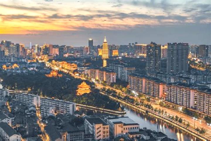 Chloe, 26 — Escort in Beishan, China