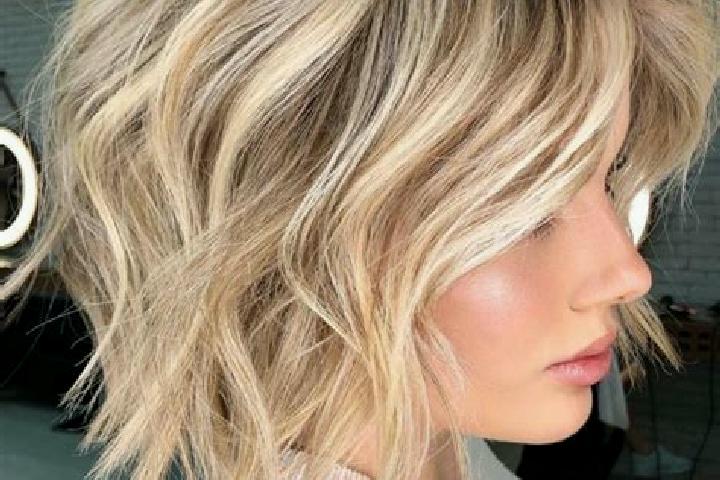 Chloe, 26 — Escort in Cuts, France