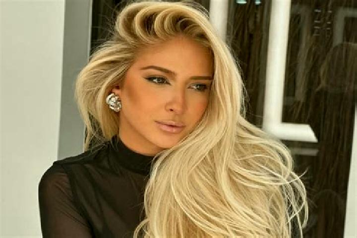 Chloe, 26 — Escort in Dourado, Brazil