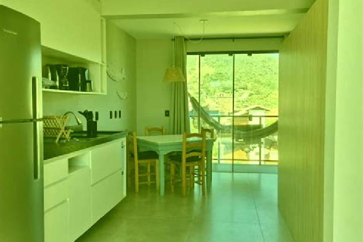 Chloe, 26 — Escort in Garopaba, Brazil