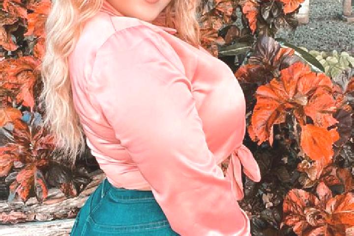 Chloe, 26 — Escort in San Juan Huiloapan, Mexico