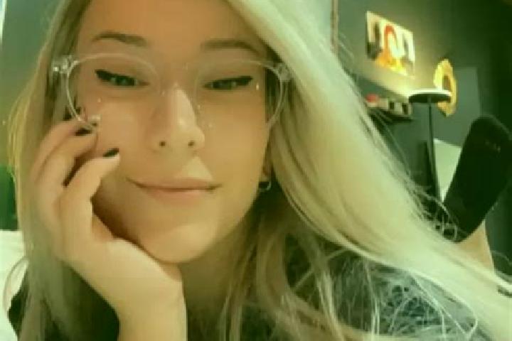 Chloe, 27, a blonde green-eyed middle eastern companion based in Ivanka pri Nitre. Offering Prostate Massage, Girlfriend Experience. Available for incall and...