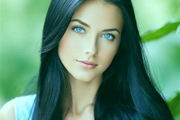 Chloe, 27, a dark blonde blue-eyed asian companion based in Berg bei Rohrbach. Offering Domination, Party Girl, Dinner Date, CIM. Available for incall and ou...