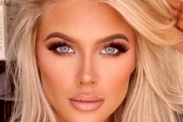 Chloe, 27, a platinum blonde amber-eyed ebony companion based in Hensies. Offering Prostate Massage, Girlfriend Experience, Travel Companion. Available for i...