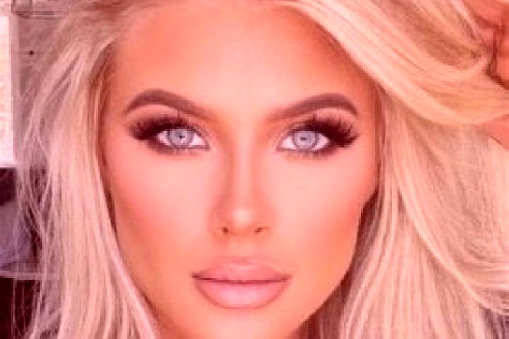Chloe, 27, a platinum blonde grey-eyed caribbean companion based in Tarma. Offering Striptease, Massage, A-Level. Available for incall and outcall, day and e...