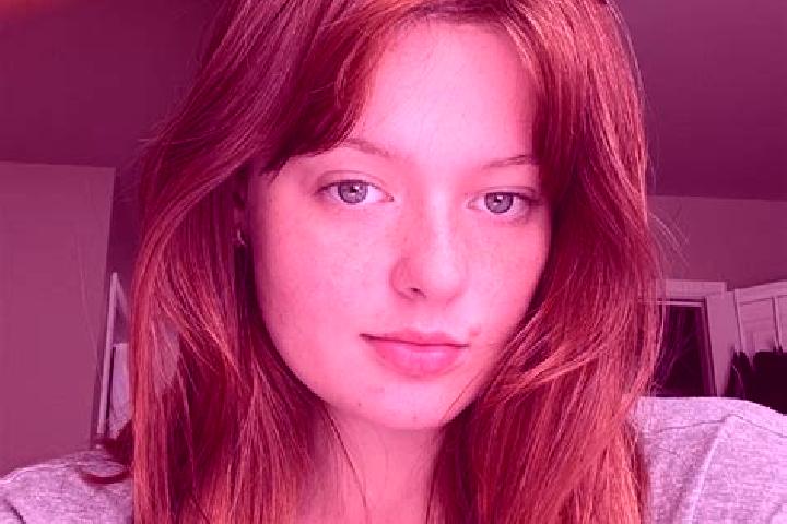 Chloe, 27, a red blue-eyed slavic companion based in Ampelona. Offering Overnight, Deep French Kissing, Erotic Massage. Available for incall and outcall, day...