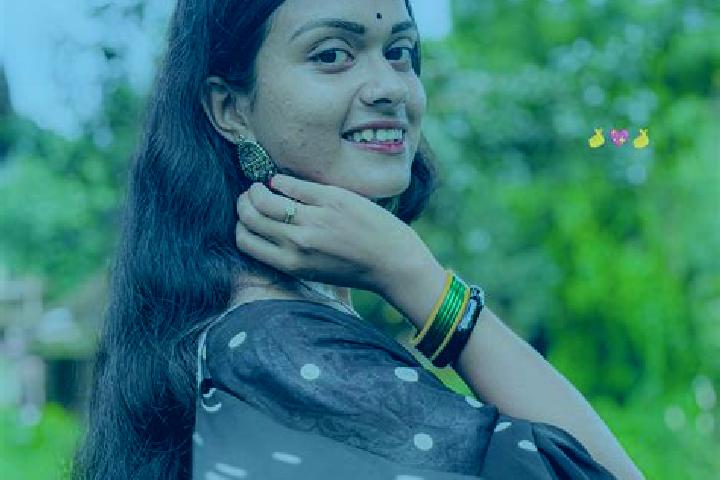 Chloe, 27 — Escort in Barharwa, India