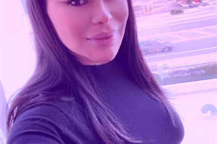 Chloe, 27 — Escort in Brooklyn Center, United States