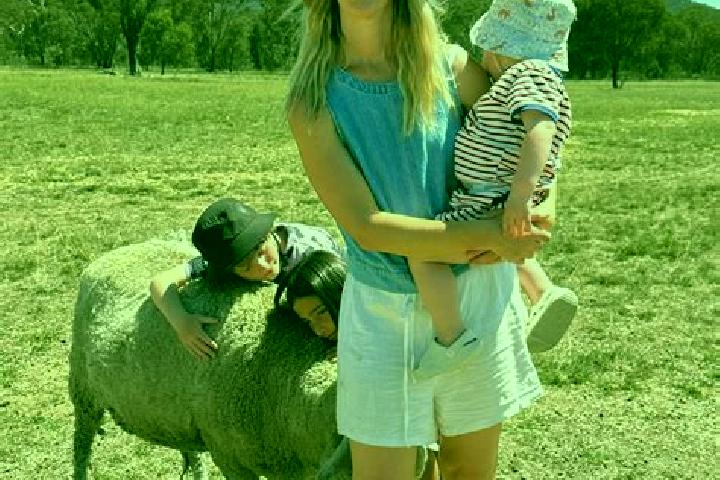 Chloe, 27 — Escort in Cooks Gap, Australia
