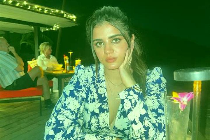 Chloe, 27 — Escort in Gulshat, Kazakhstan