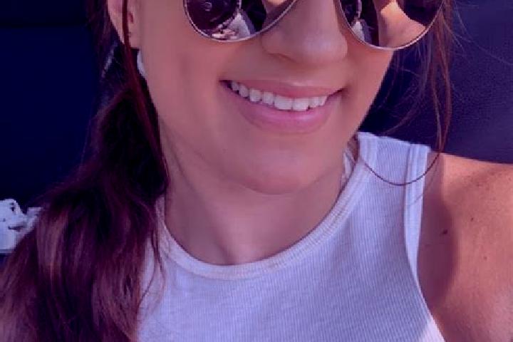 Chloe, 27 — Escort in Madisonville, United States