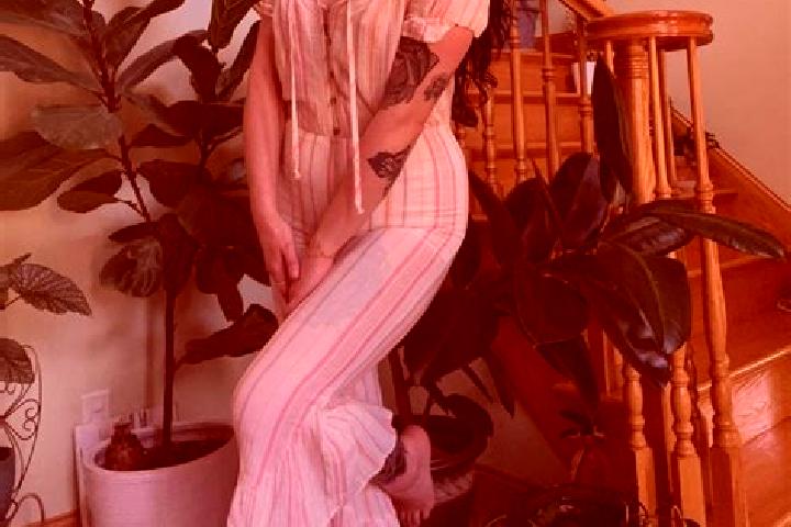 Chloe, 27 — Escort in Paramus, United States