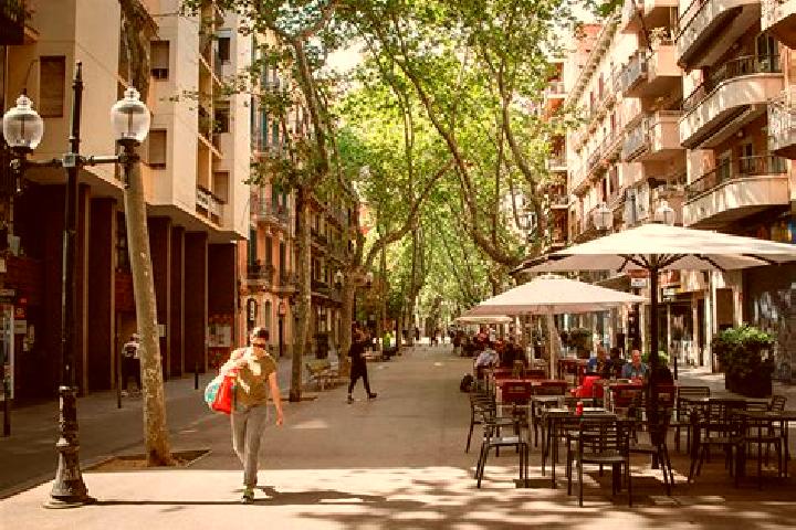 Chloe, 27 — Escort in Provenals del Poblenou, Spain