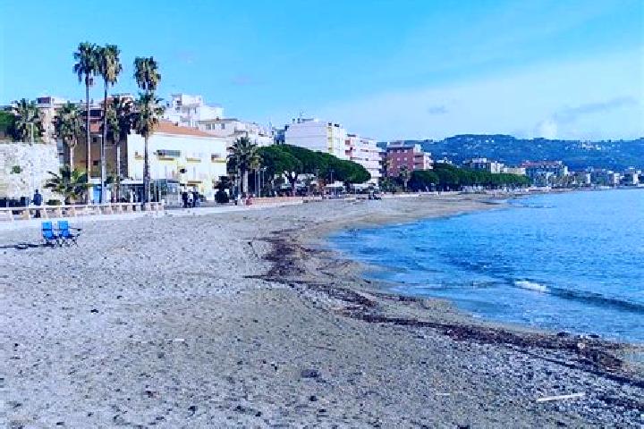 Chloe, 27 — Escort in San Bartolomeo, Italy