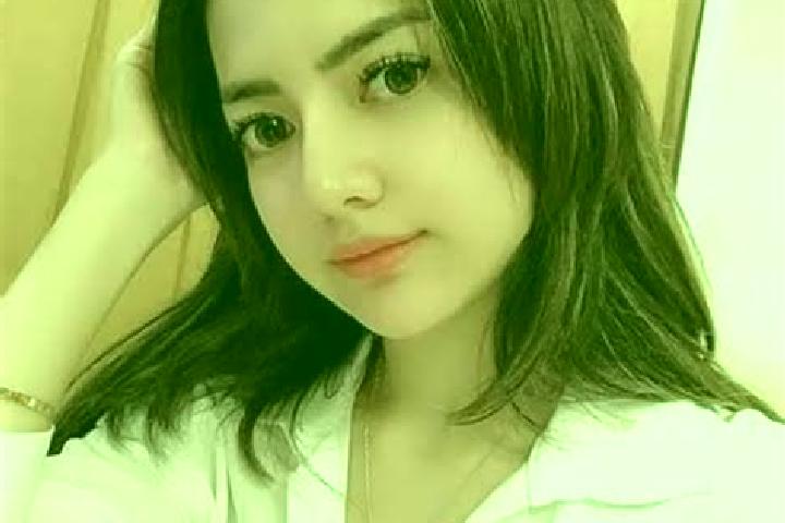 Chloe, 27 — Escort in Satowebrang, Indonesia