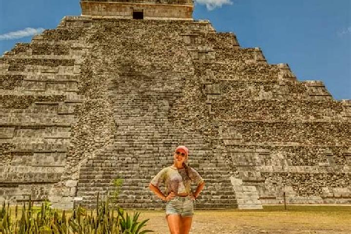 Chloe, 27 — Escort in Ticuman, Mexico