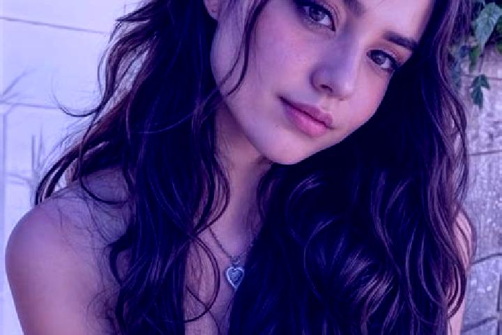Chloe, 28, a auburn brown-eyed middle eastern companion based in Viqueque. Offering Fetish, Roleplay, Erotic Massage. Available for incall and outcall, overn...