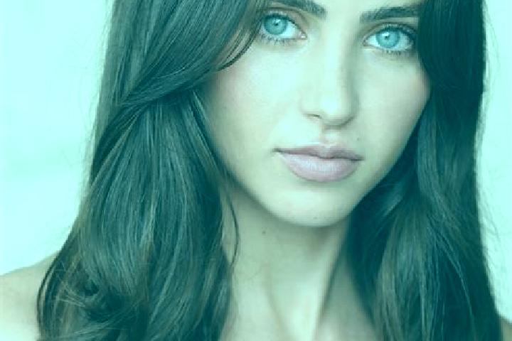 Chloe, 28, a blonde brown-eyed mediterranean companion based in Handsworth. Offering Massage, Dinner Date, GFE, Couples. Available for incall and outcall, ov...