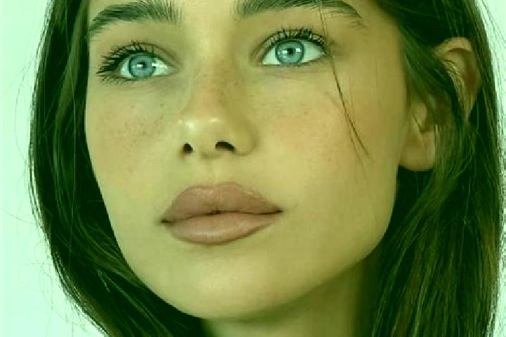 Chloe, 28, a brunette grey-eyed caucasian companion based in Husum. Offering Deep French Kissing, 69, GFE, Domination. Available for incall and outcall, over...