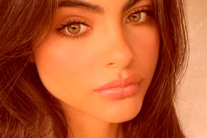Chloe, 28, a chestnut dark-eyed indian companion based in Paimas. Offering A-Level, Domination, Fetish, Party Girl. Available for incall and outcall, day and...