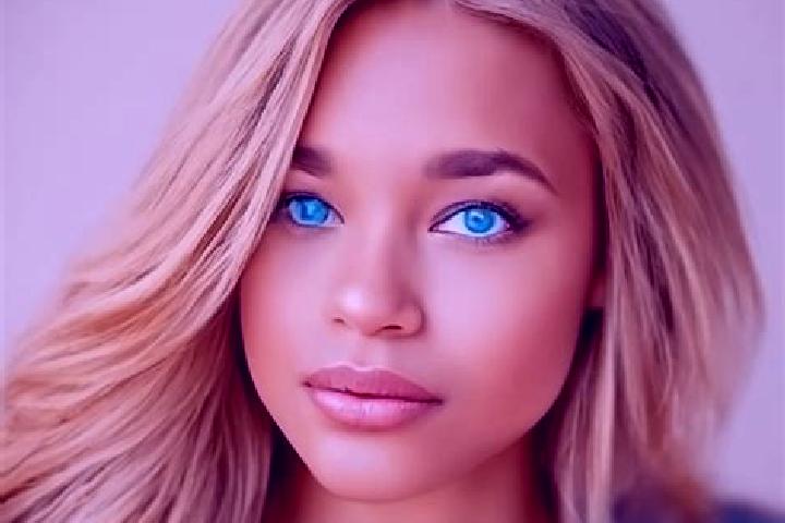 Chloe, 28, a dark blonde blue-eyed latina companion based in Fitzwilliam. Offering Party Girl, Striptease, CIM, Girlfriend Experience. Available for incall a...